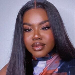 Meet your Posher, Tay